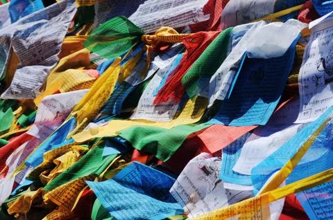 Prayer flags in tibet Stock-Fotos