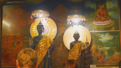 Prayers in Preah Angchek shrine Stock Footage 86976672