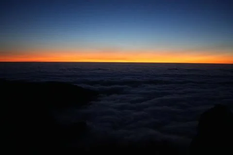 Pre-Dawn Mountain Silhouettes at Pico do Arieiro Stock-Fotos