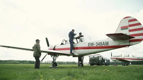 Pre-takeoff briefing Video stock 147715596