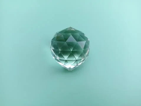 Precious diamond on green background  Foto stock