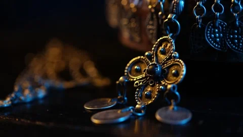 Precious silver jewelry 5 Video stock 311326960