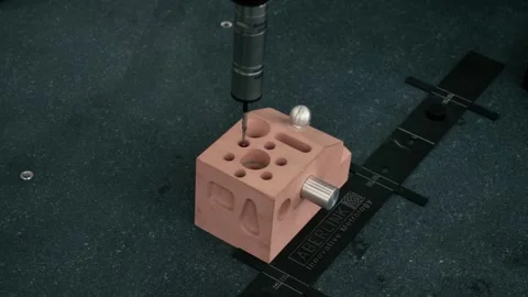 Precise Coordinate Measurement of Geometric Dimensions of Sand Mold Object Stockbeeldmateriaal 311506920