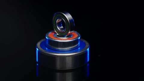 Precision Ball Bearings Rotating on Black, Studio Product Shot, Close Up Vídeo Stock 341507780
