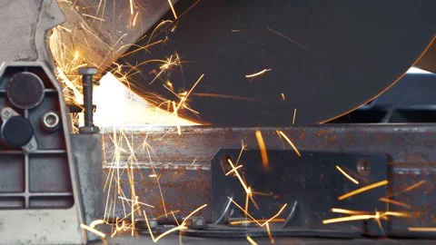 Precision Cutting of a Rectangular Steel Tube With a Circular Saw, creating Видео 262800425