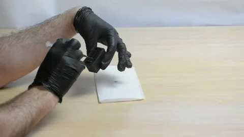 Precision Ink Refill: Syringe Injection of Bright Pink into Cartridge 스톡 동영상 319628941