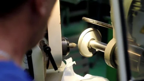 Precision machining of metal tools Stockbeeldmateriaal 75545762