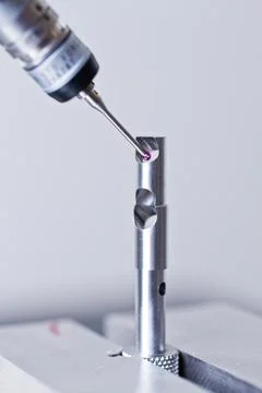 Precision Metrology CMM Programing Inspecting Part for Minute Flaws, Detail Stock-Fotos