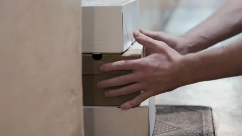 Precision Parcel Placement: Courier's Contactless Delivery Artistry. Logistics 스톡 동영상 284582049