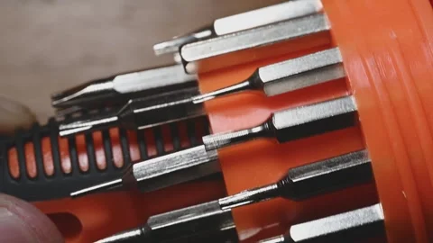 Precision Screwdriver Set for Small Electronics Repair Vidéo 345506112
