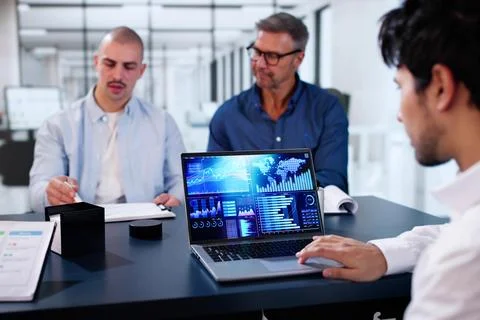 Predictive Business Analytics On Laptop Computer Foto stock