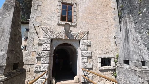 Predjama Castle, Slovenia Video stock 338091792