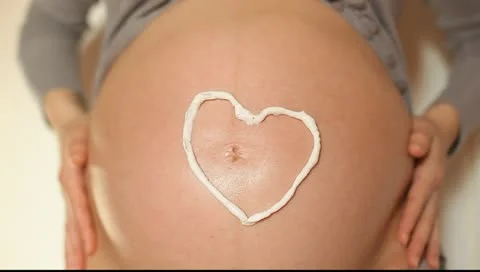 Pregnant heart 库存影片 10816052