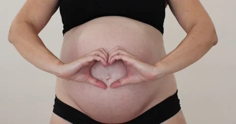 Pregnant stomach, third trimester Stock Footage 161289364