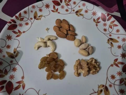 A premium selection of nutrient-rich dry fruits Stock-Fotos