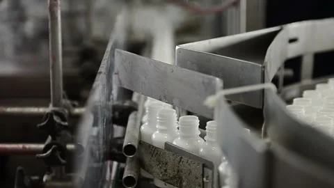 Prepackage of liquid products 動画素材 94972319