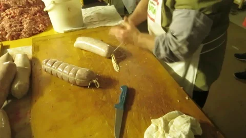 Preparation and binding of salami in a traditional way Video stock 101324771