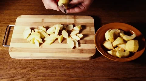 Preparation of apple pie. Vídeos de archivo 68933364