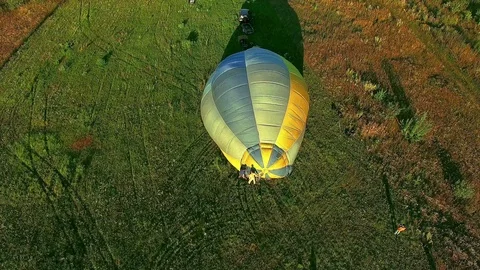 Preparation of the balloon aerial 스톡 동영상 99312109