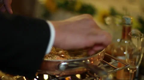 Preparation of a dish in the table Video stock 32110077