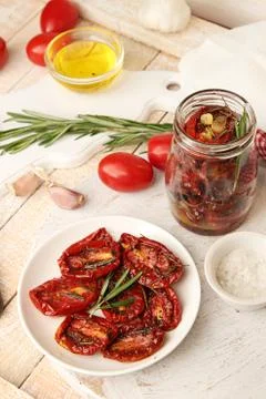 Preparation dried tomatoes Stock-Fotos