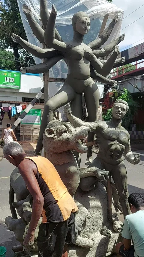 Preparation of  Durga from clay to God Video stock 286244412