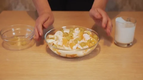 Preparation of fruit salad Stock Footage 81905995