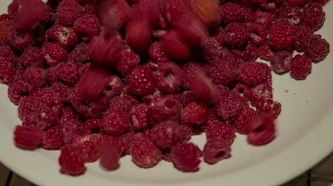 Preparation of raspberry jam 스톡 동영상 63321547