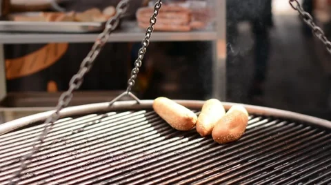 Preparation sandwiches with seasame on grill Видео 59086359