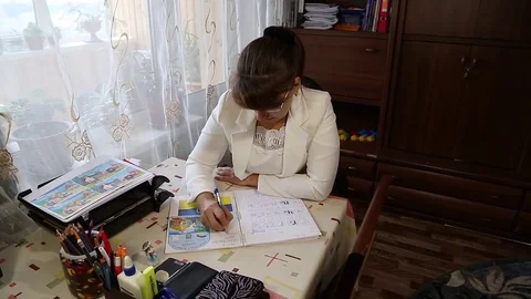 Preparation of the task for the next day Stock Footage 84992581