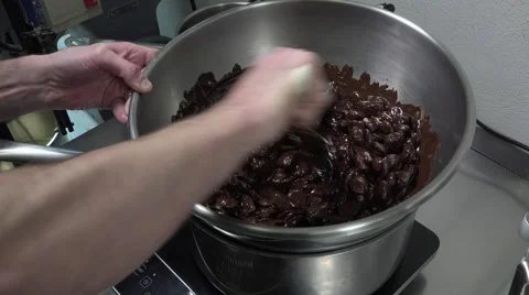 Preparation of a Yule log, pear and praline Video stock 57893134
