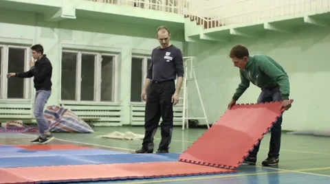 Preparations for the competition: the installation of the mat tatami Video stock 57377151