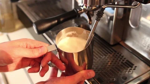 Prepare a cappuccino in the coffee machine 스톡 동영상 70004155