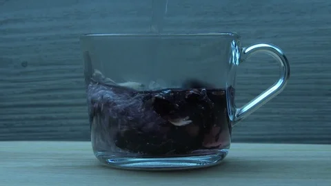 Prepare the carcade tea 動画素材 79954694