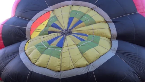 Prepare the hot air balloon. Video stock 85851248