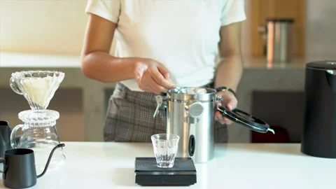 Prepare to make coffee drinks. Stock Footage 263335883