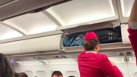 Preparing the aircraft for takeoff. Video stock 232588294