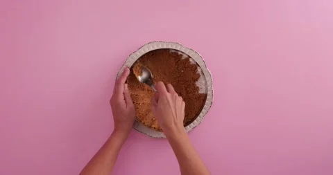 Preparing and serving a cheesecake Stock Footage 133820644