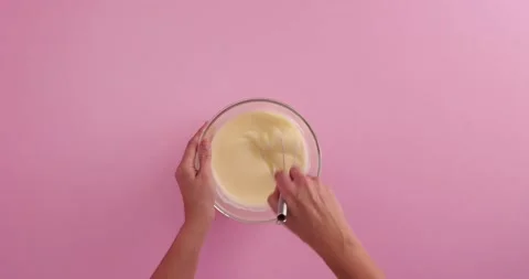 Preparing and serving a cheesecake Stock Footage 133820797