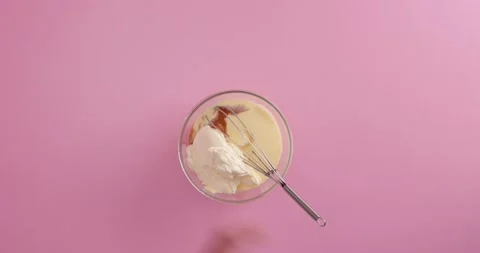 Preparing and serving a cheesecake Stock Footage 133821065