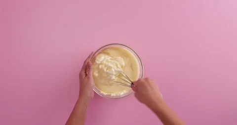 Preparing and serving a cheesecake Stock Footage 133821088