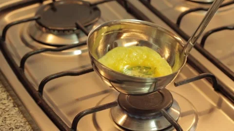 Preparing and serving a mini omelette Stock Footage 133815492