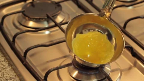 Preparing and serving a mini omelette Stock Footage 133815582