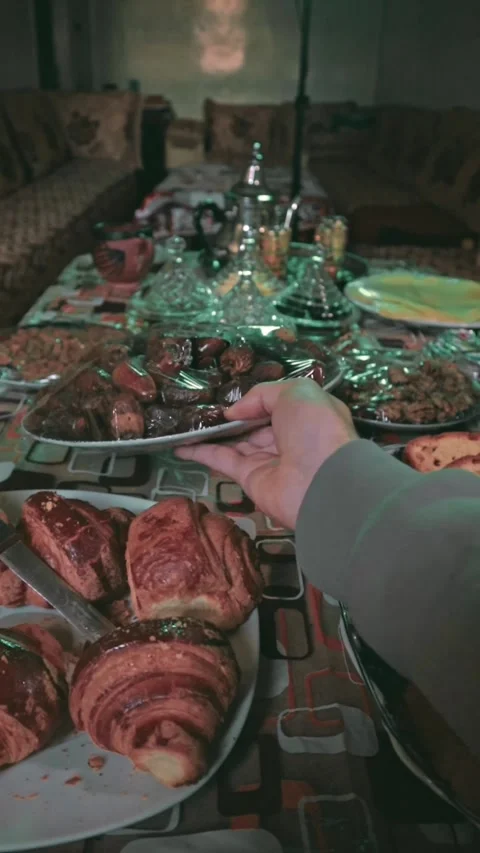 Preparing breakfast for Eid al-Fitr, moroccan food Video stock 303965594