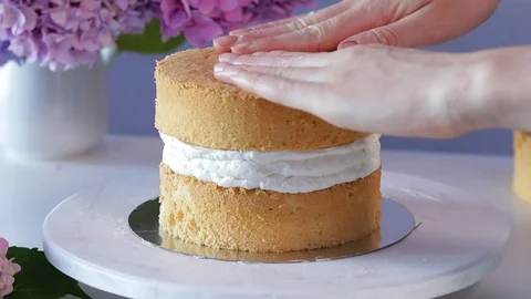 Preparing cake for birthday or wedding Stock Footage 102931983