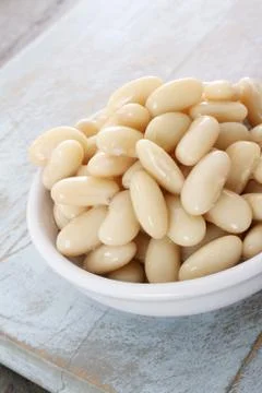 Preparing cannellini beans Stock Photos