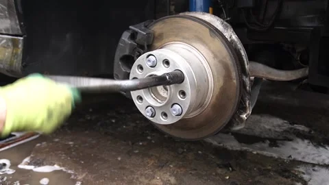 Preparing the car for the installation Vidéo 237074024