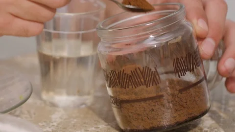 Preparing coffee Vídeo Stock 104701509