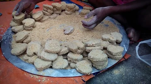 Preparing cutlets in a Indian restaurant Stock Footage 52264965