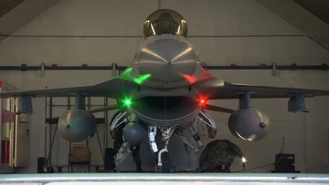 Preparing F16 in hangar before take off Stock-Footage 103989646